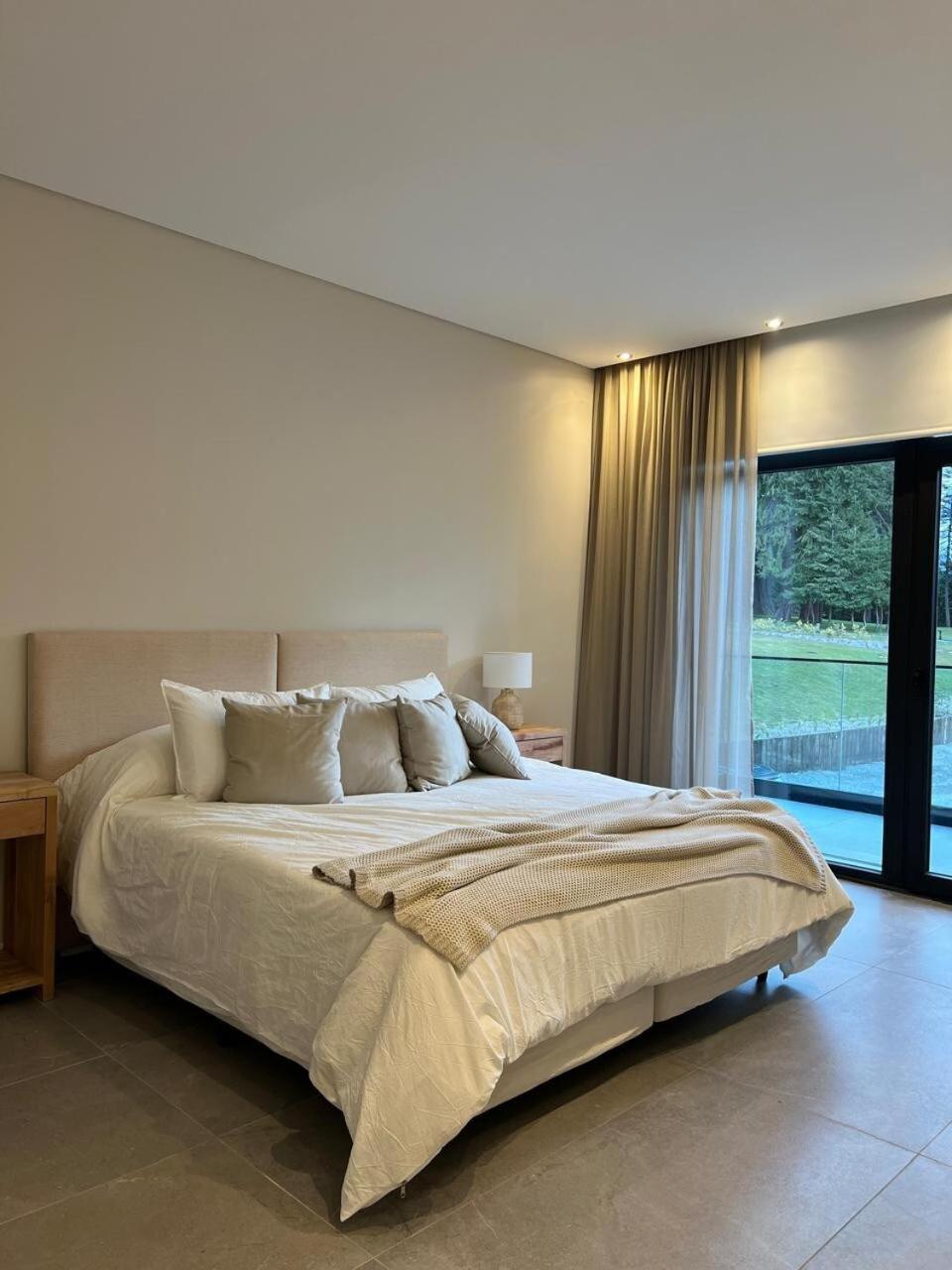 Luxury Departamento La Florida, Frente Al Lago Apartamento San Carlos de Bariloche